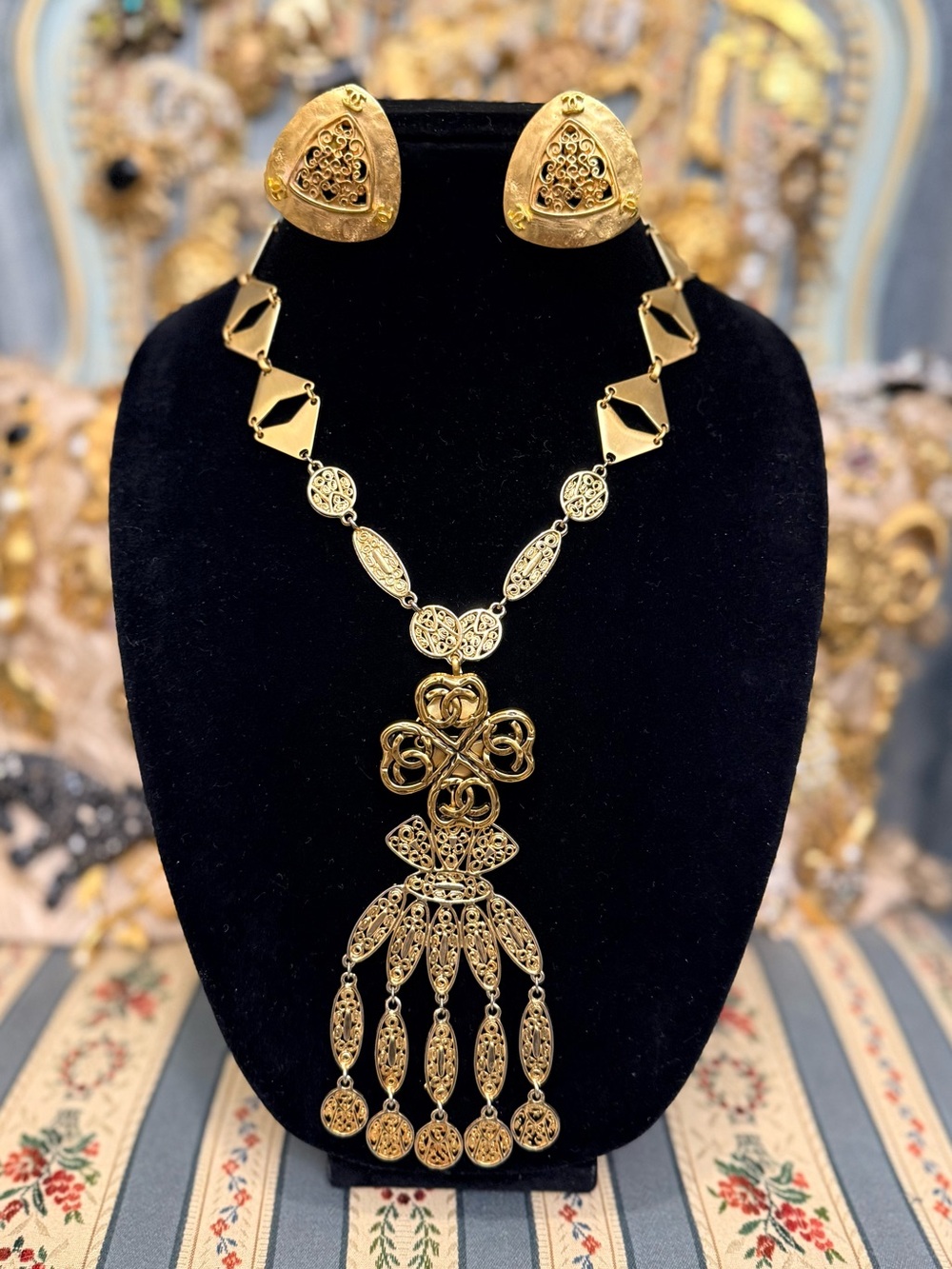 Gold Filigree Statement Necklace & Earring Set - Elegant Women Jewelry